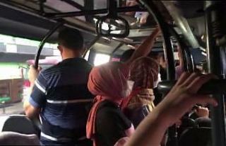 (Özel) Minibüste sosyal mesafe hiçe sayıldı