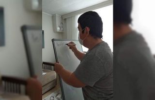 Özel öğrencilere evde eğitim veriliyor