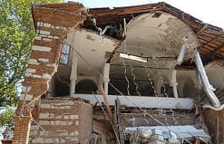 Özlüce Kilisesi bakımsızlıktan yıkıldı