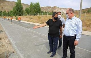 Paşabahçe yolunda yürüyüş ve bisiklet yolu yapılıyor