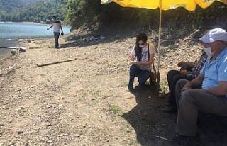 Pazaryeri ilçesindeki göletlerde amatör balıkçılar...