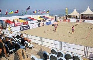 Plajda şenlik başladı