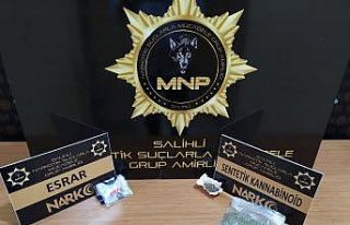 Polisin durdurduğu şüphelilerin üzerinden bonzai...