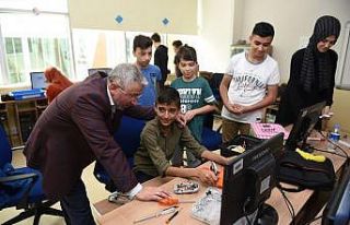 Proje gençlerden, destek belediyeden