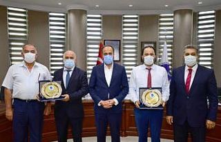 Rektör Şevli’den başhekime ve hastane müdürüne...