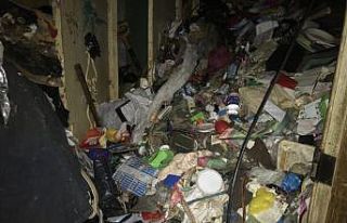 Rusya’daki çöp evde yaşlı çiftin cesedi bulundu