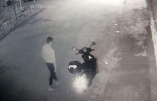 Sahibinin gözü önünde, koskoca motoru 5 saniyede...