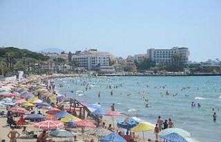 Salgından korunmak isteyen Kuşadası’na koştu