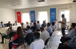 Samsat’ta kurum amirleri ve muhtarlarla toplantı...