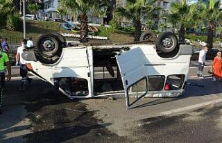 Samsun’da dolmuş minibüs ile otomobilin çarpıştığı...