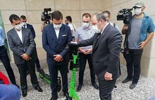 Sanayi ve Teknoloji Bakanı Varank, yerli elektrikli...