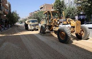 Şanlıurfa’da yol genişletme ve asfaltlama çalışması