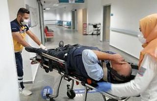 Şarampole devrilen otomobilde 1’i çocuk 5 kişi...