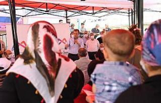 Seçer: "Ayrıştırmadan ve ötekileştirmeden...