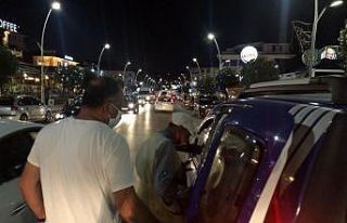 Serdivan’da dilencilere yönelik zabıta ekipleri...