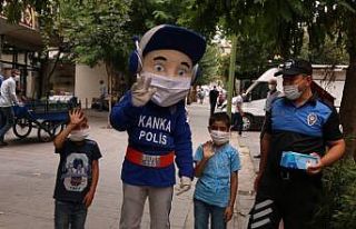 Siirt polisinden ’Maskotlu’ korona virüs uyarısı