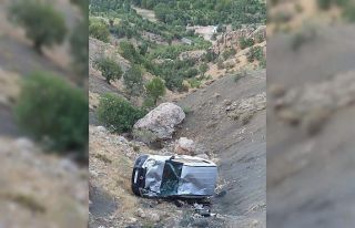 Siirt’te araç uçuruma yuvarlandı: 1 yaralı