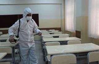 Sınav öncesi okullar dezenfekte ediliyor