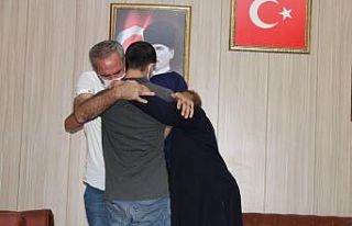 Şırnak’ta teslim olan terörist Mardin’de ailesiyle...