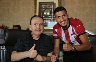 Sivasspor Fayçal Fajr’ı transfer etti