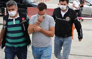 Sokak satıcılarına şafak vakti operasyon: 11 gözaltı