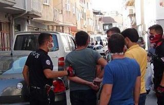 Soyduğu kuyumcuya yalvaran hırsız tutuklandı