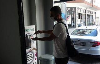 Spor salonları Kovid-19 tedbirleriyle çalışıyor