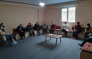 Şuhutlu kadınlara sağlıklı beslenmenin püf noktaları...