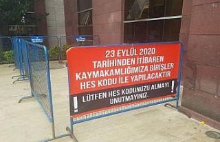 Sultanbeyli Kaymakamlığı’na girişlerde ‘HES...
