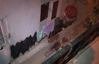 Sultangazi’de bir kişi balkonda oturduğu sırada...