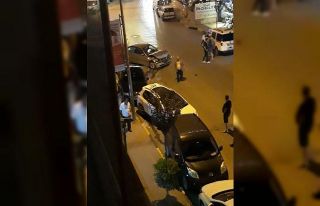Sürücüsünün kontrolünü kaybettiği araç park...