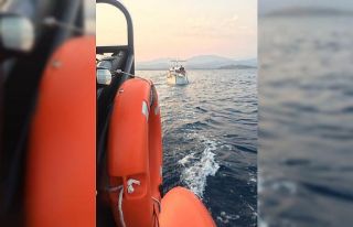 Sürüklenen teknedeki 5 kişi kurtarıldı