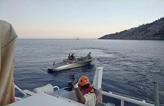 Sürüklenen tekneyi Kıyı Emniyeti kurtardı