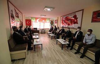 Tahmazoğlu şehit ailelerini ve gazileri ziyaret...