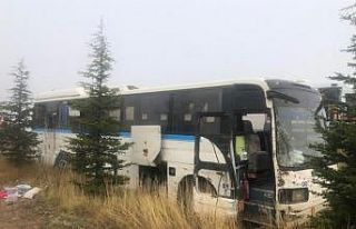 Tavşanlı’da işçi servis aracı yoldan çıktı:...