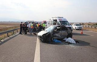 TEM’de feci kaza: 1 ölü, 1 yaralı