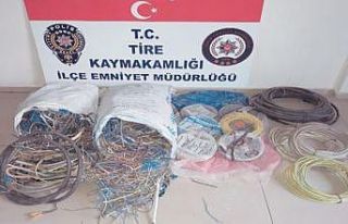 Tire’de çuvalla kablo çalmak isteyen 2 kişi yakalandı