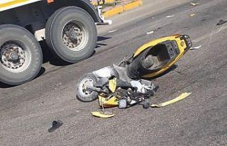 Tırla çarpışan motosikletteki 4 yaşındaki çocuk...
