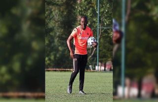 Trabzonspor’da Eddie Newton’u sakatlıklar düşündürüyor