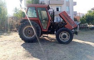 Traktörü kaçırıp römorkundan 6 ton ayçiçeğini...
