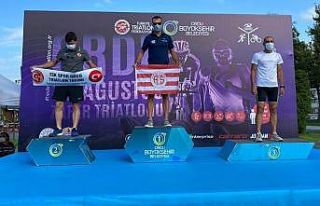 Triatlon sporcusu Bahadır Tama’ya altın madalya