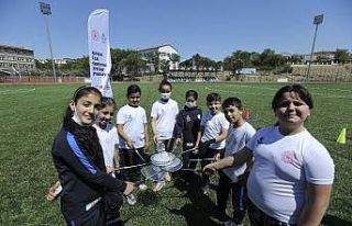 Türk ve mülteci çocuklar spor kurslarıyla yeni...