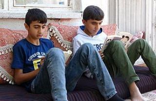 Türkiye’nin gururu kardeşlerin ilk kez uçağa...