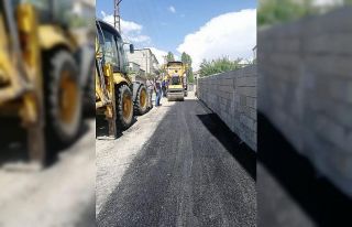 Tuşba’da asfalt, yama ve onarım çalışmaları...