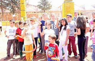 Tütüncü’den, ilk teneffüs zilinde öğrencilere...