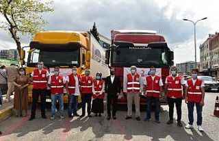 Tuzla’dan iki tır dolusu yardım malzemesi Giresun...