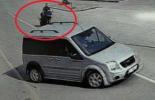 U dönüşü yapmak isteyen araca çarpan motosikletin...
