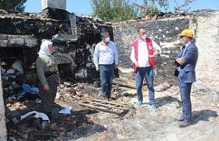 Üç gündür römorkta yaşayan ailenin yardımına...