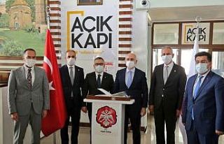 Ulaştırma ve Altyapı Bakanı Karaismailoğlu Niğde’de