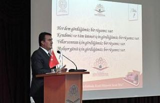 Uluslararası lise ilk mezunlarını verdi